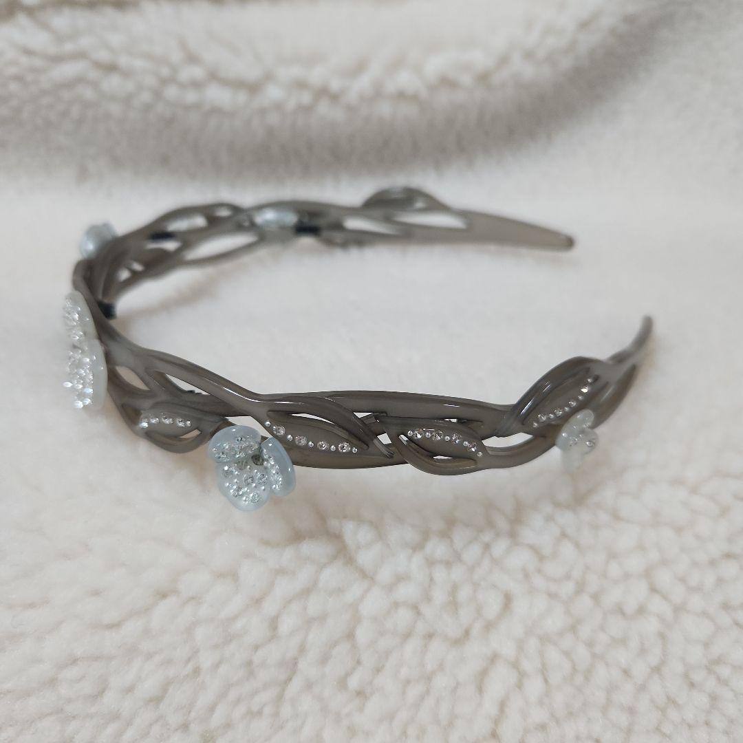 アレクサンドルドゥパリ　グレーのカチューシャ