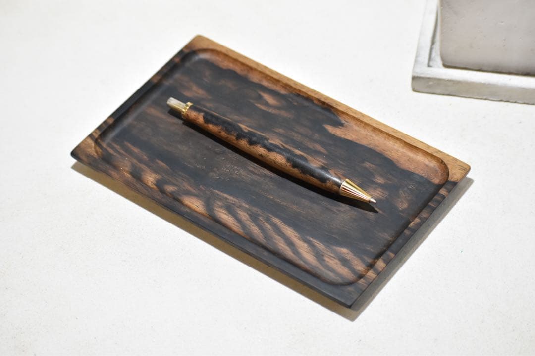 No.339黒柿孔雀杢のトレー