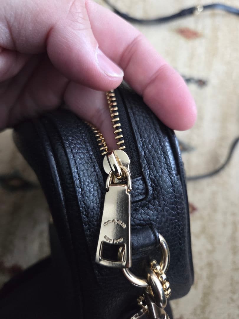 COACH レザー ショルダーバッグ　黒