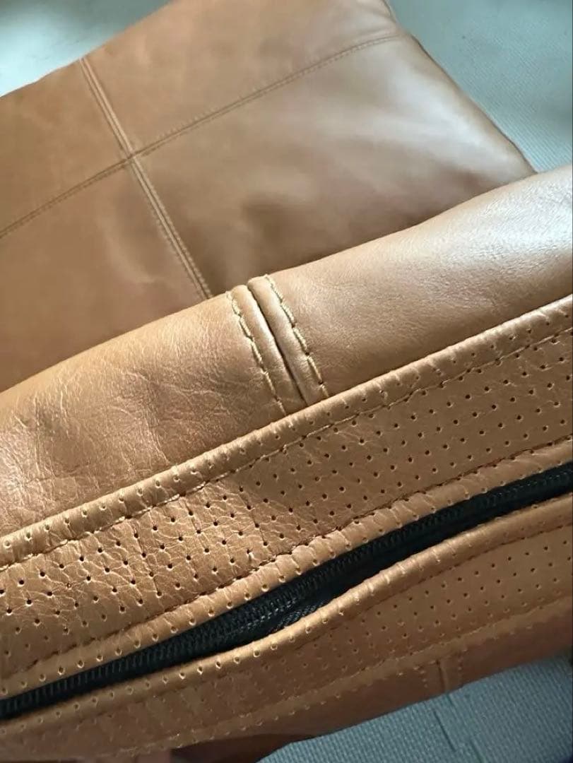 や*ま様 ウニコ　unico レザークッション　本革　茶色　ベージュ　ブラウン