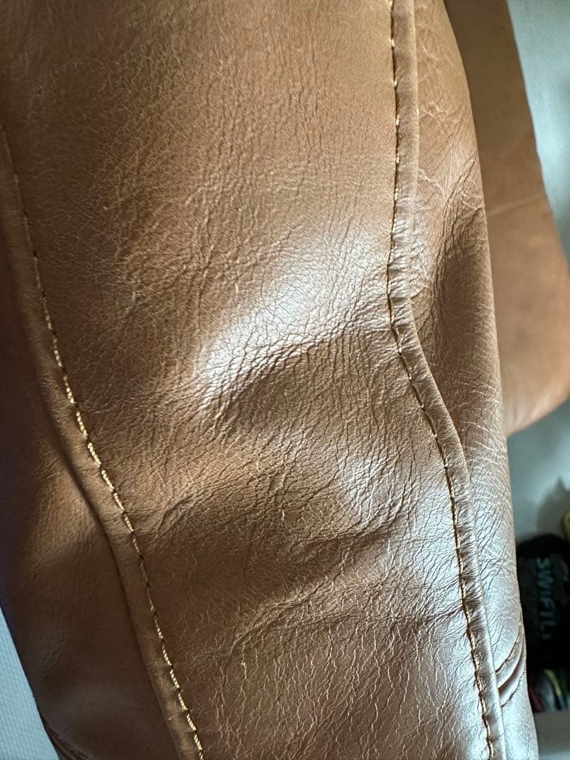 や*ま様 ウニコ　unico レザークッション　本革　茶色　ベージュ　ブラウン