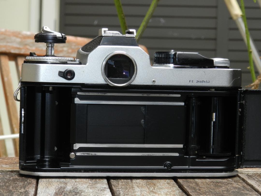 極美品　Nikon FE カメラ NIKKOR 28 3.5　レンズ　即撮影可