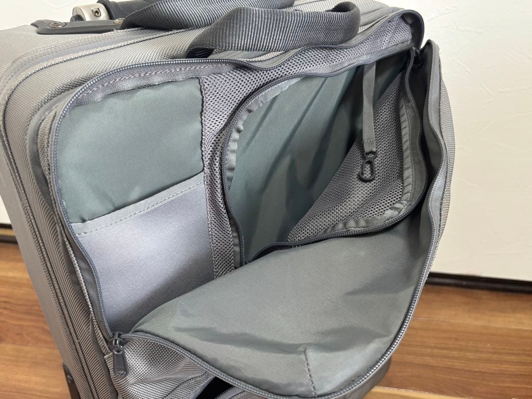 【YK様】THE NORTH FACE シャトルローラーキャリーケース グレー