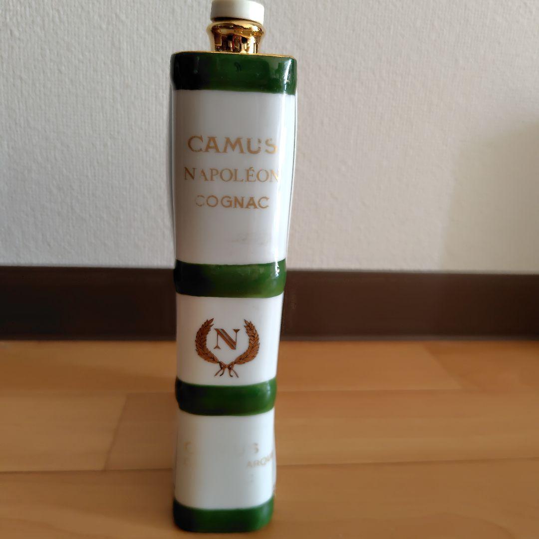 ブランデー カミュ ナポレオン クリスタルデキャンタ コニャック ブック型
