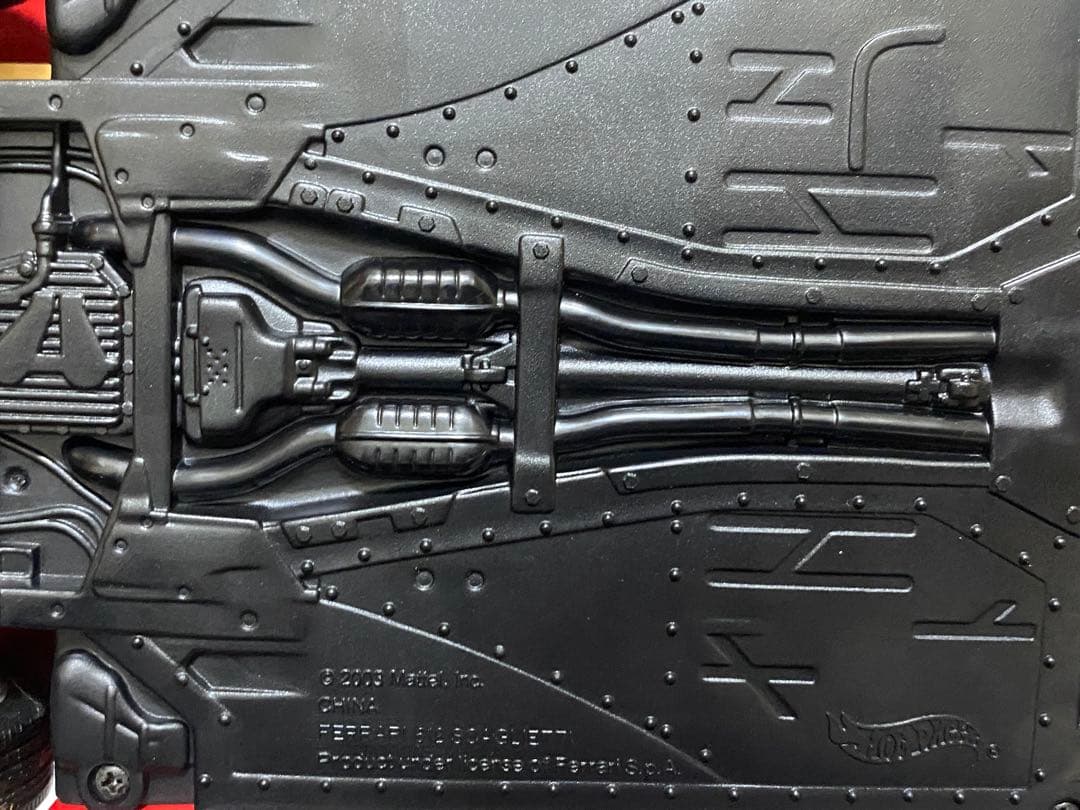 ミニカー HOTWHEELS Ferrari 612 SCAGLIETTI 1/18