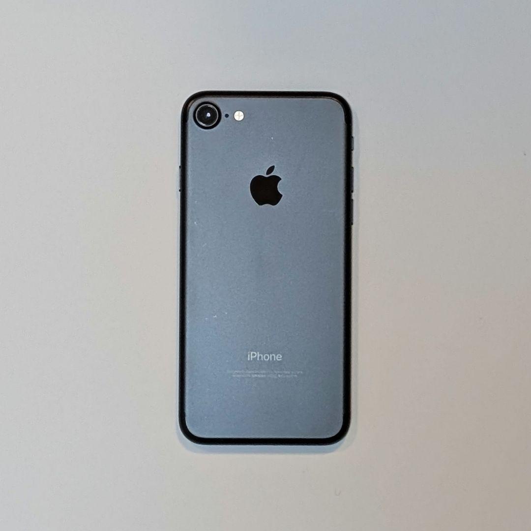 箱付属品つき SIMフリー iPhone 7 128GB Black