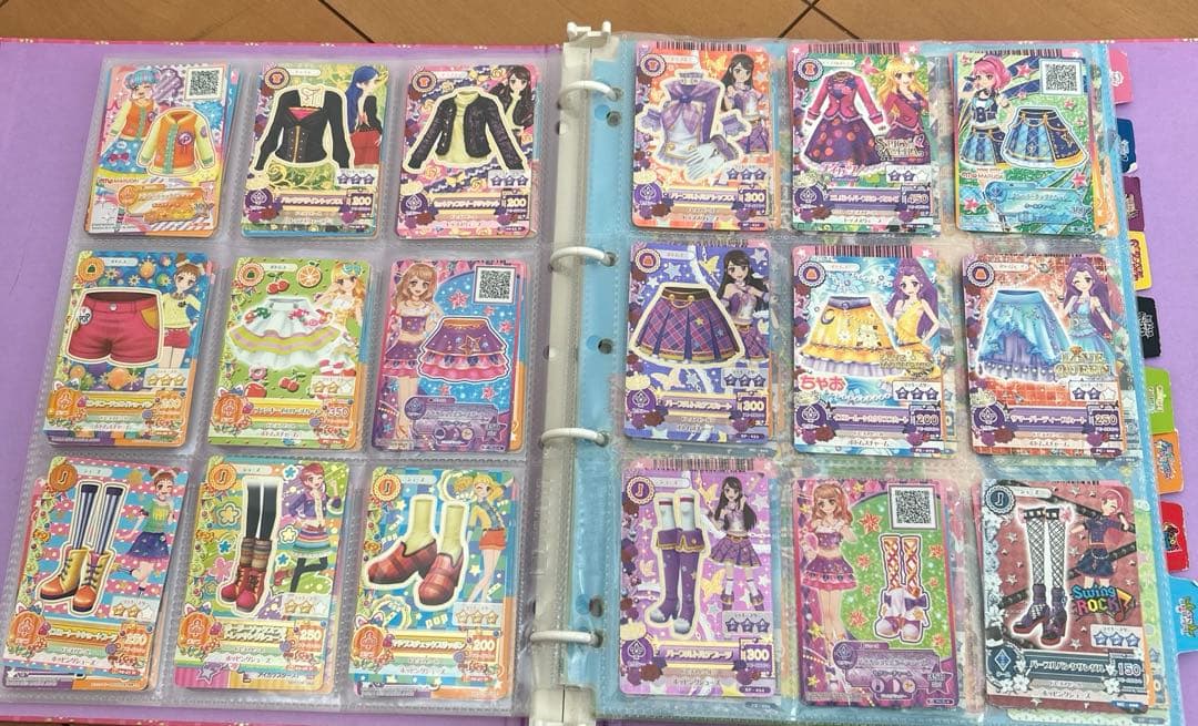 アイカツ 9ポケットバインダー　付きカードまとめ