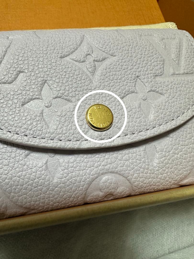 ほぼ未使用！ルイヴィトン　ポルトモネロザリ　ミニウォレット　ミスティライラック