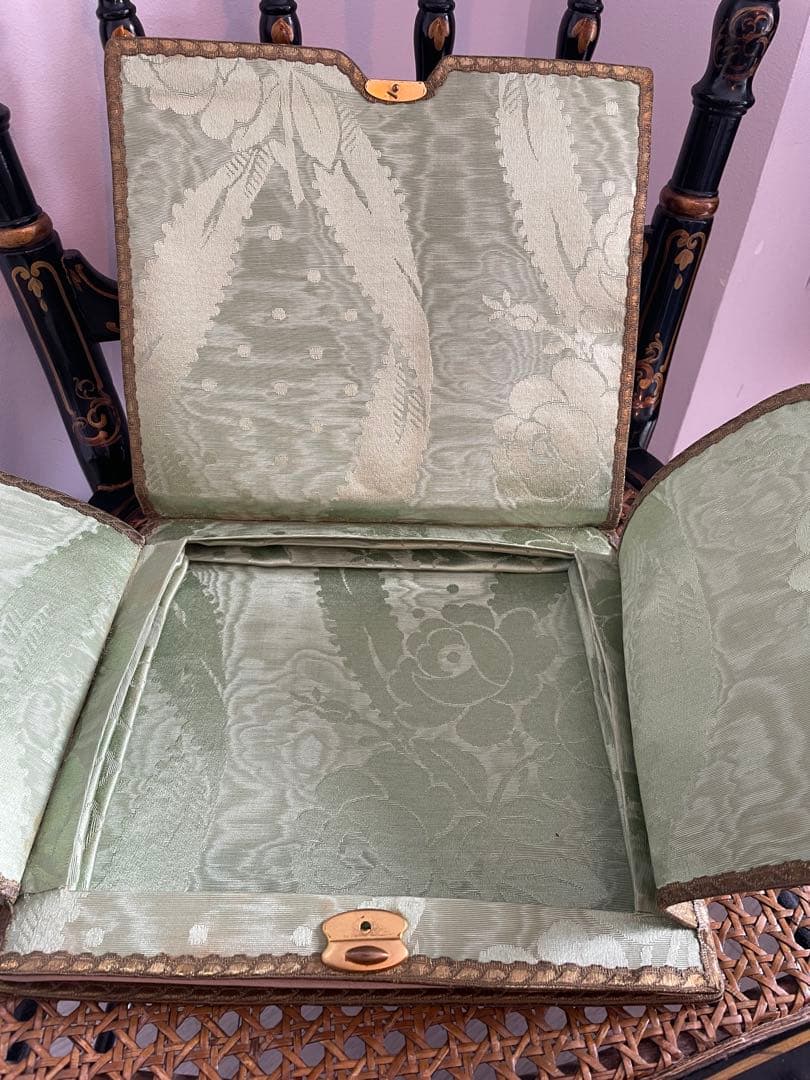 1930年代フランス ランジェリー入れPorte mouchoirs