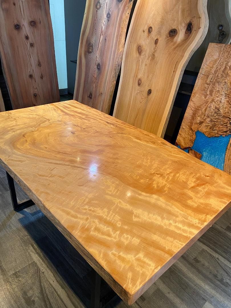 「セール品」栃　一枚板　ダイニングテーブル 40万→27万
