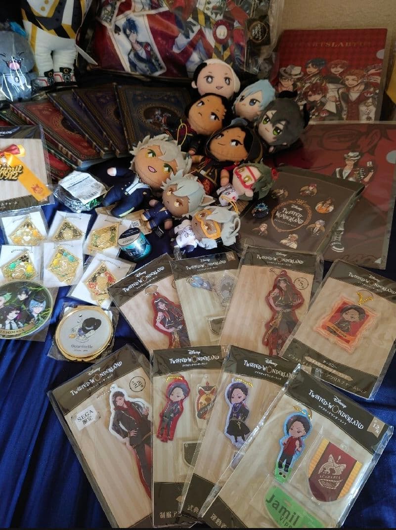 ディズニー ツイステッドワンダーランド 大量 グッズセット