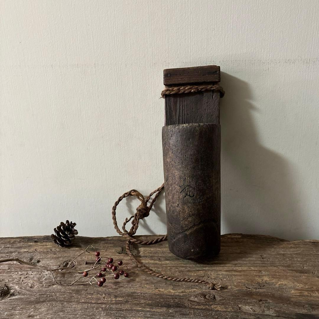 素朴な味の鉈入れ　花器　掛け花　古民芸　古民家 検:白洲正子　一二三美術　李朝