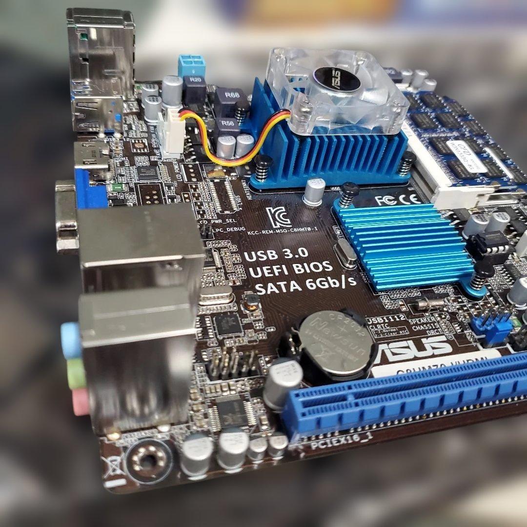 ASUS C8HM70-I マザーボード