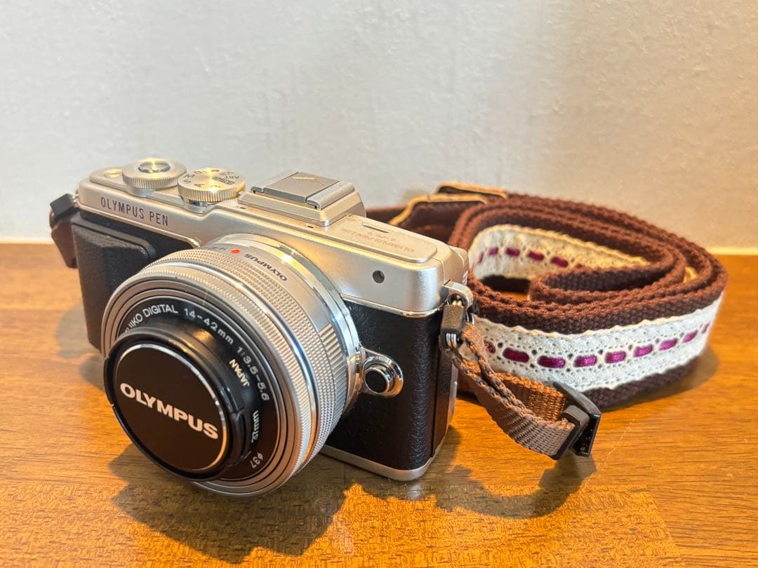 OLYMPUS PEN Lite E-PL7 ミラーレス一眼