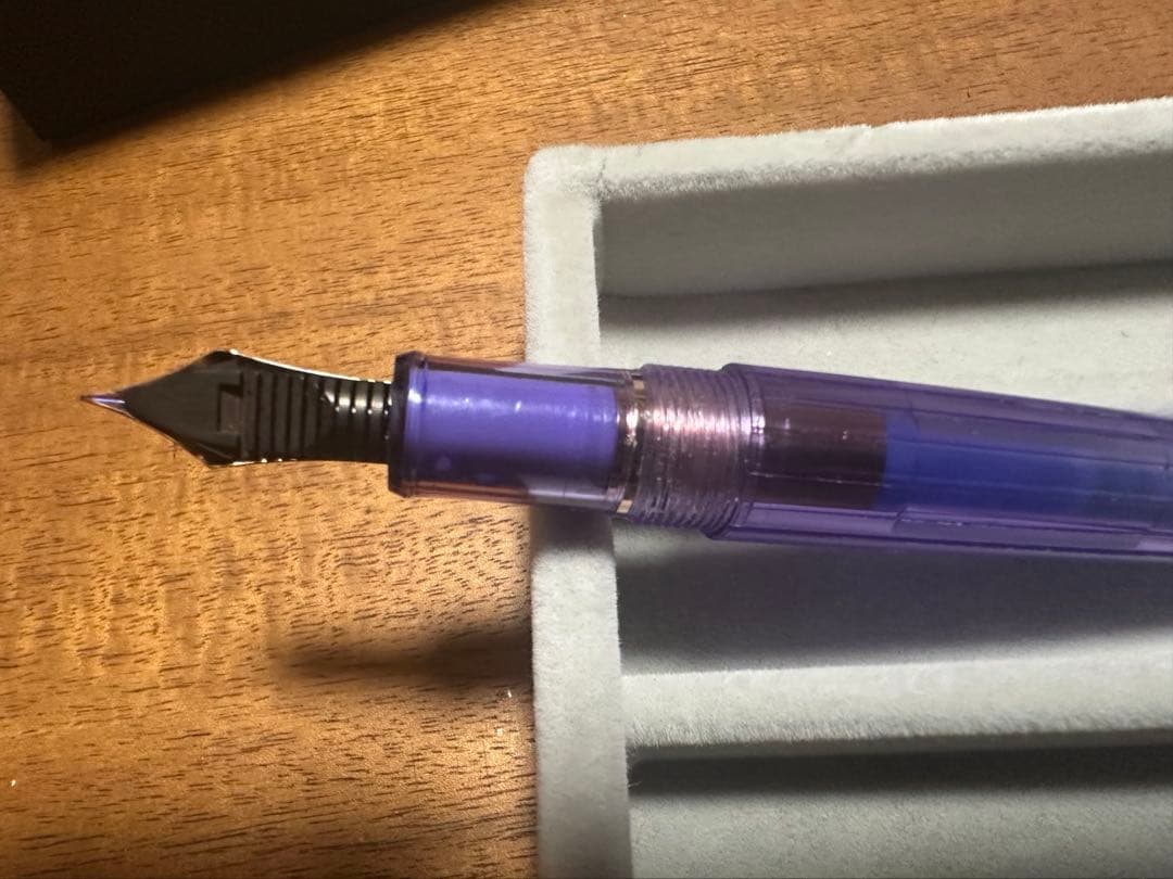 #3776 センチュリー ニース ラヴァンド 細字(F)