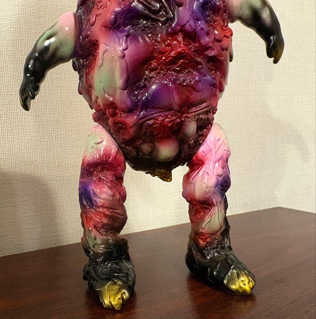 izumonster 屍怪獣 one-off bloodgutstoy