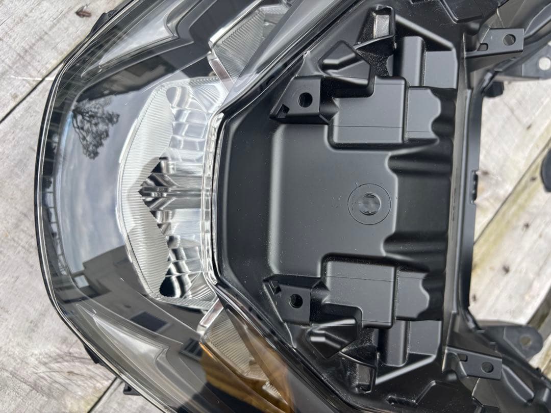 PCX125ヘッドライト