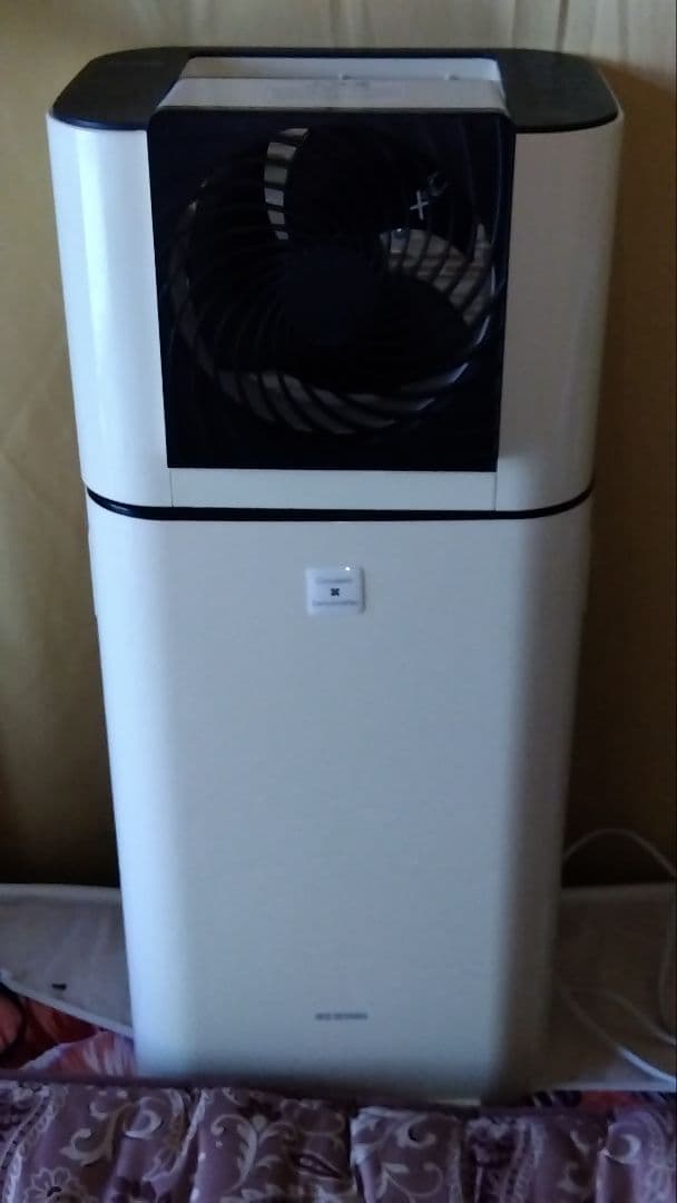 アイリスオーヤマKIJDC-L50-W衣類乾燥除湿機 サーキュレーター付き　本体