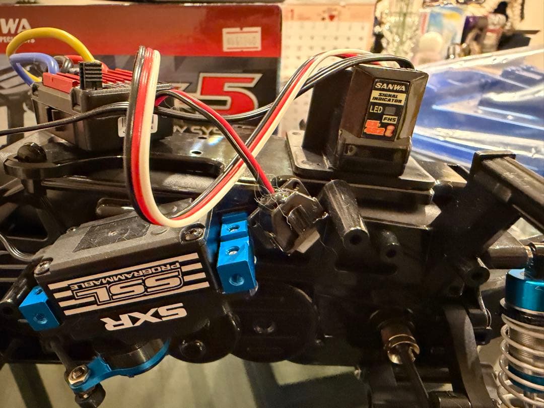 Comical Avante 1/10スケール ラジコンカー