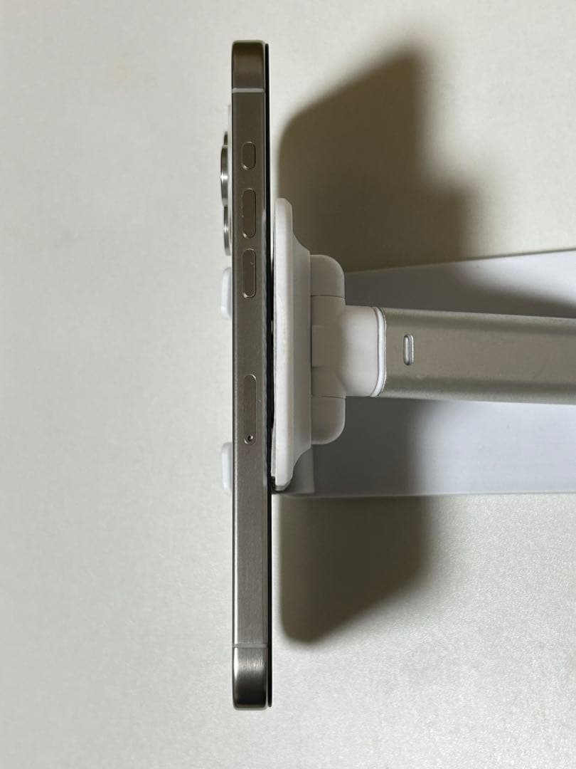 美品iPhone 15 Pro Max ホワイト256GB 91% SIMフリー