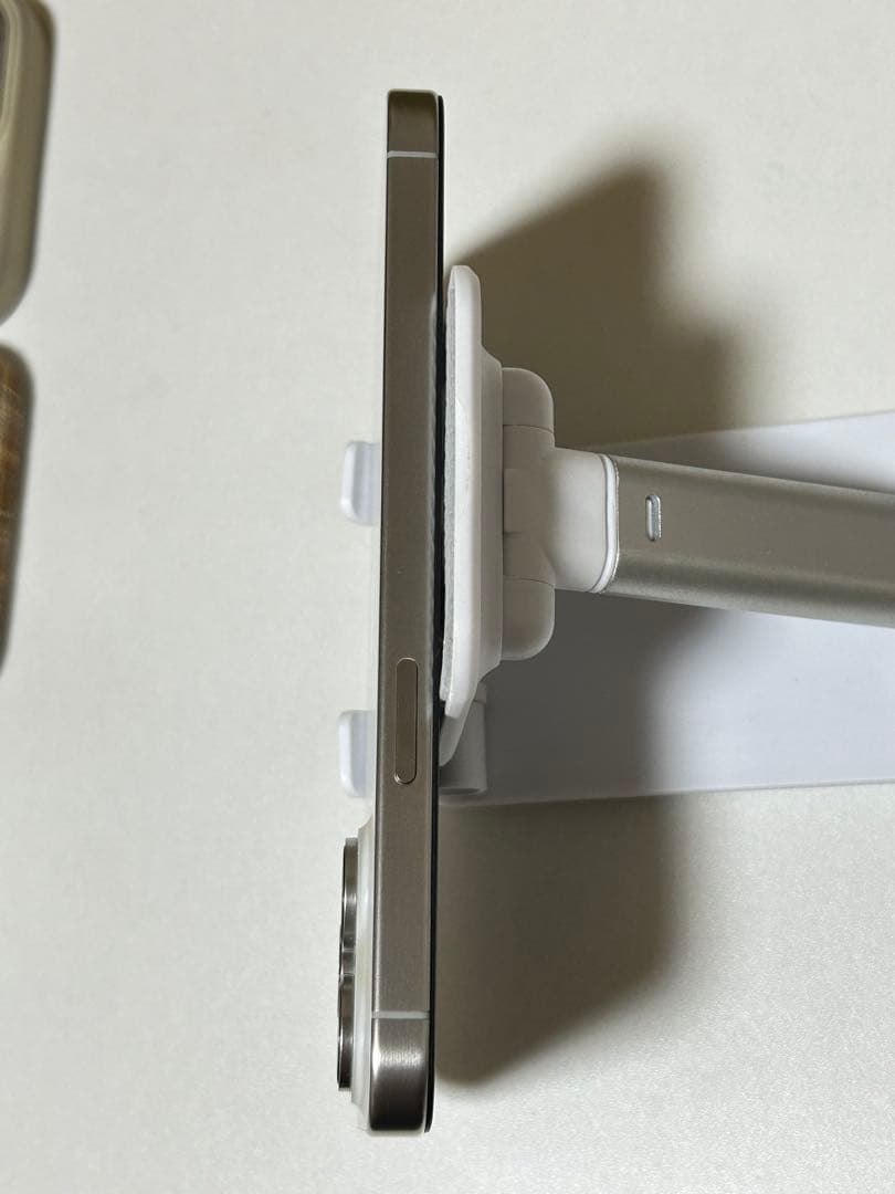 美品iPhone 15 Pro Max ホワイト256GB 91% SIMフリー