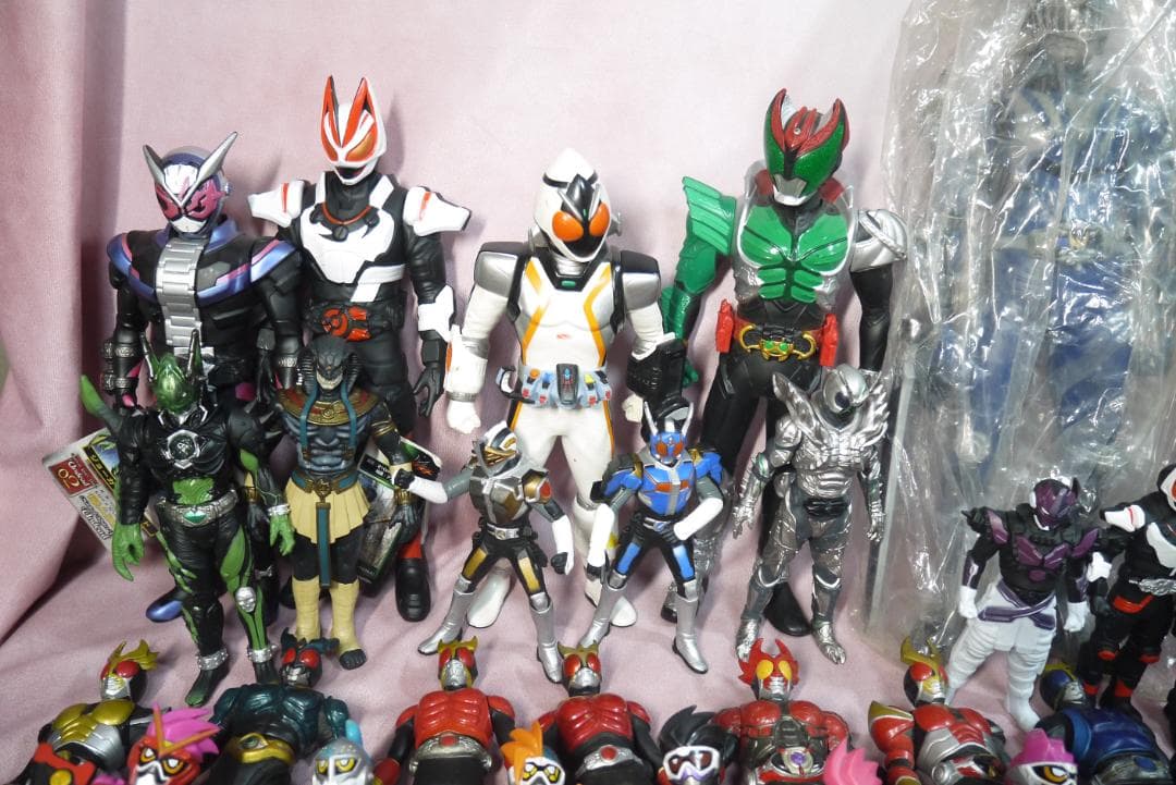 ライダーヒーローシリーズ　ビッグサイズソフビフィギュアなど　112体セット