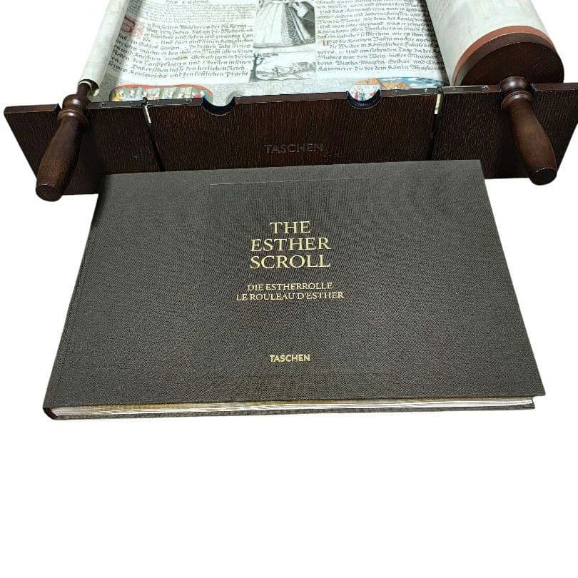 希少 TASCHEN タッシェン エステル記 The Esther Scroll