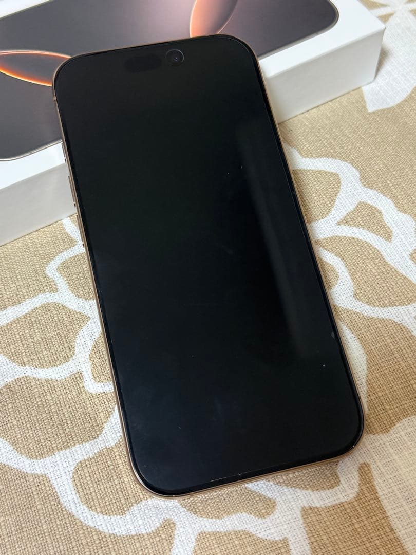 Apple iPhone16 Pro 128GB デザートチタニウムSIMフリー