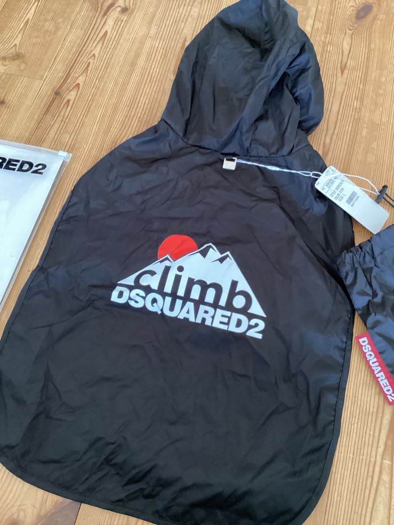 訳あり未使用品【DSQUARED2】犬用コート　Lサイズ　定価63800円