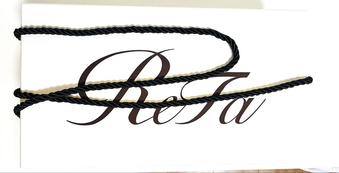 ReFa リファ　ビューテックスマートダブル 専用ボックス、ギャランティカード付