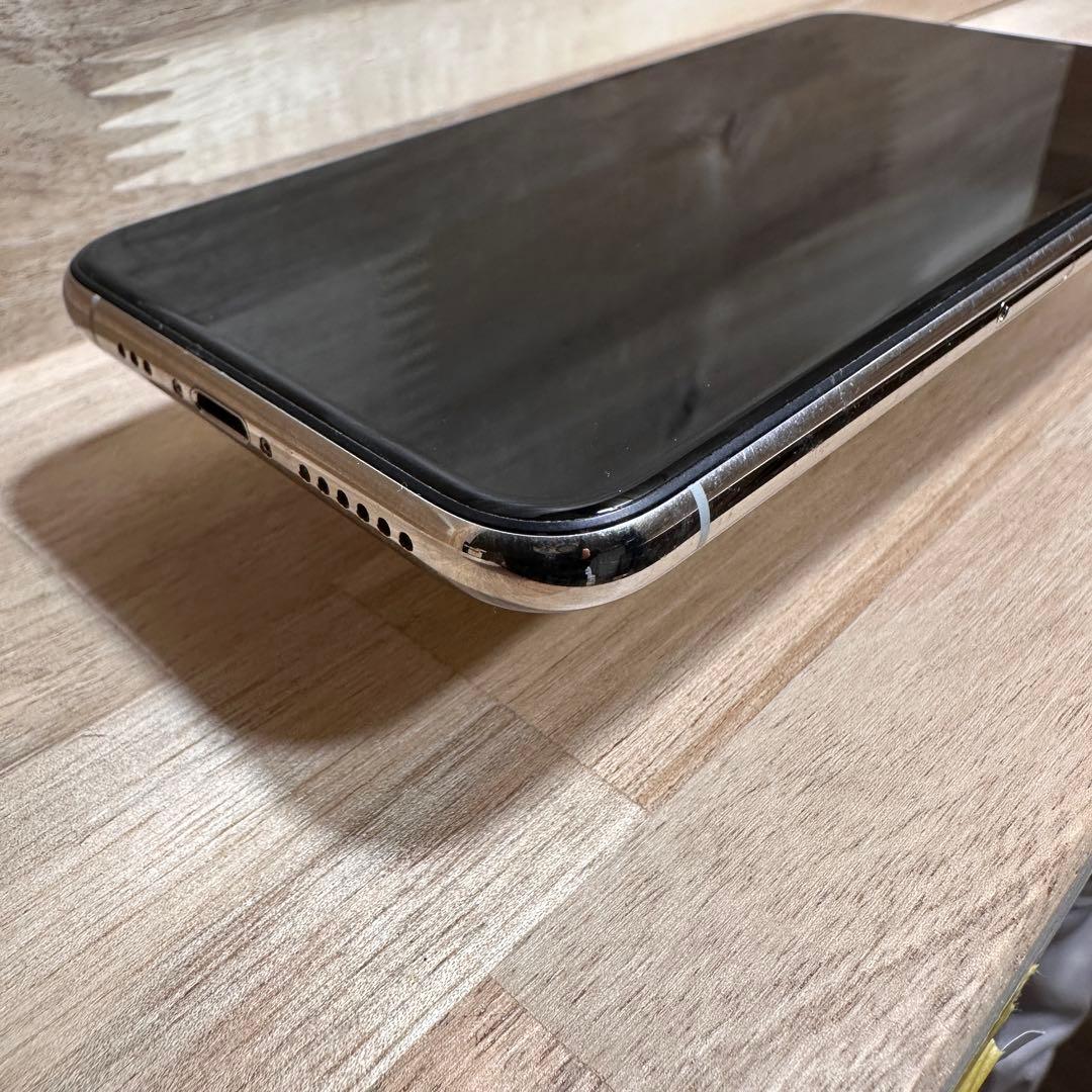 【美品】iPhone11Pro 本体 シルバー 256GB SIMフリー