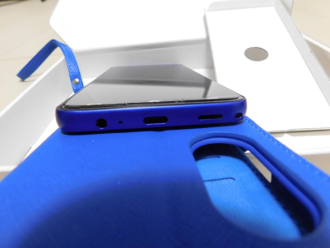 BASIO active3 青　本体　Android　新品に近い　SIMフリー