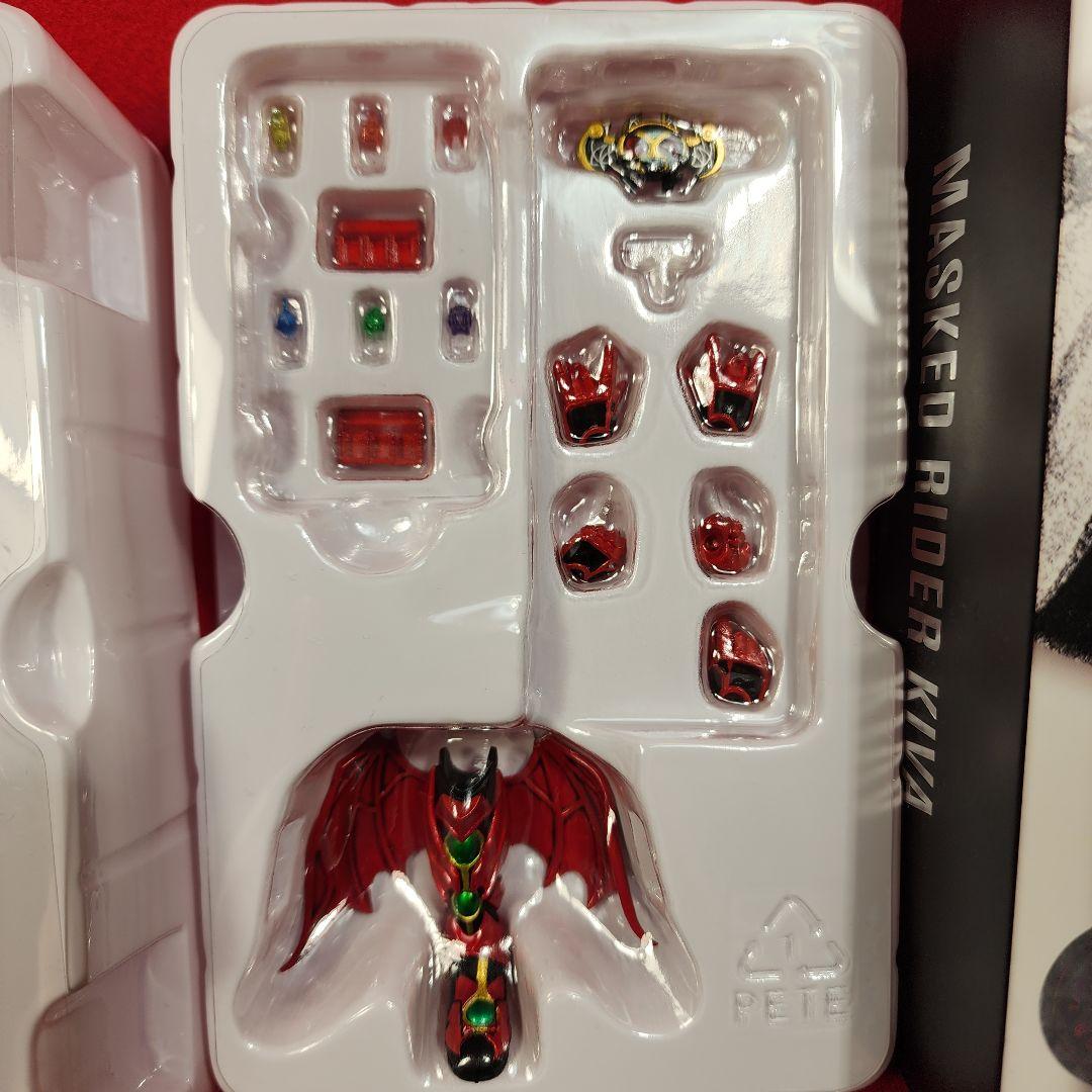 S.H.Figuarts　真骨彫製法　仮面ライダーキバ