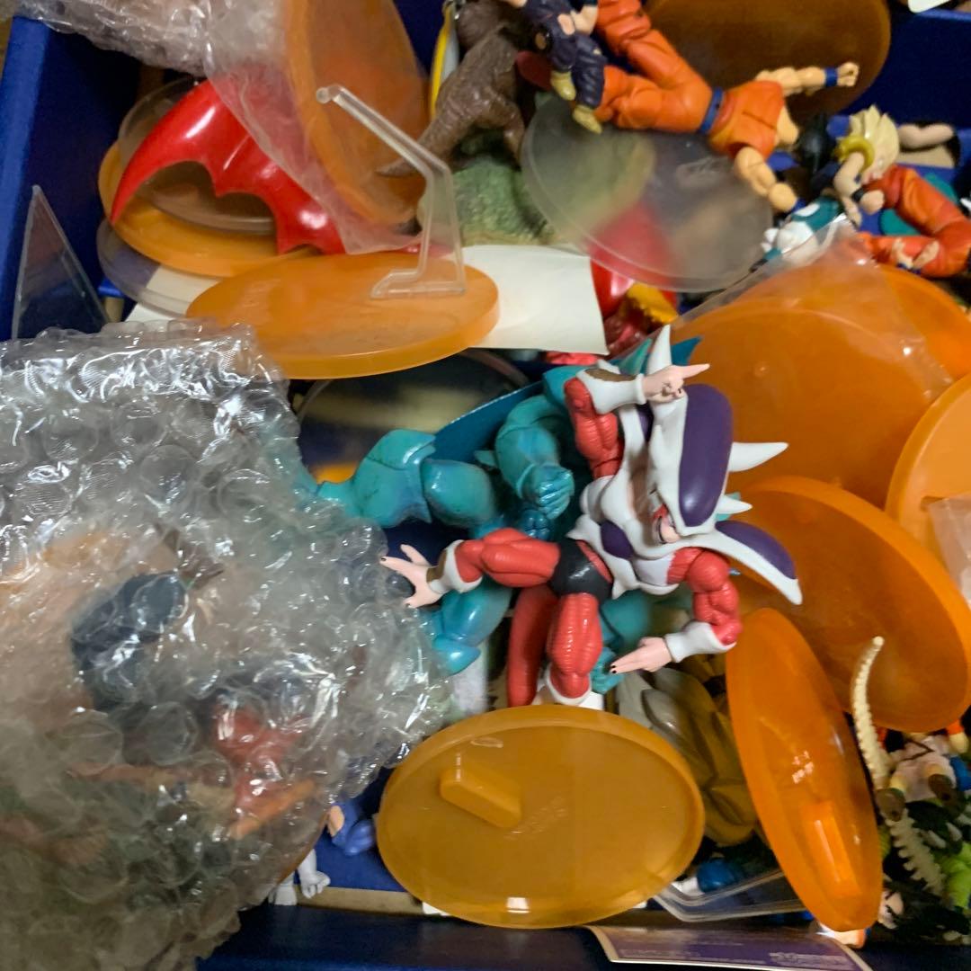 ドラゴンボール　ガチャポン　食玩　フィギュア