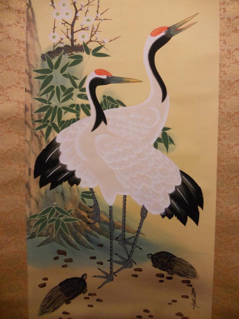 掛け軸 吉田寿泉 松竹梅鶴 絹本 希少 軸装 茶道具 掛軸 美品 です。