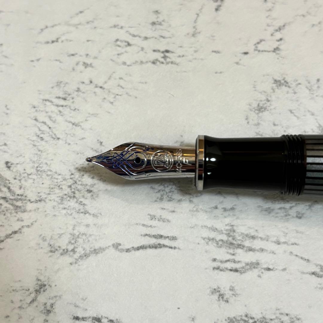 ペリカン スーベレーン M400 万年筆 ブラックストライプ F（細字）