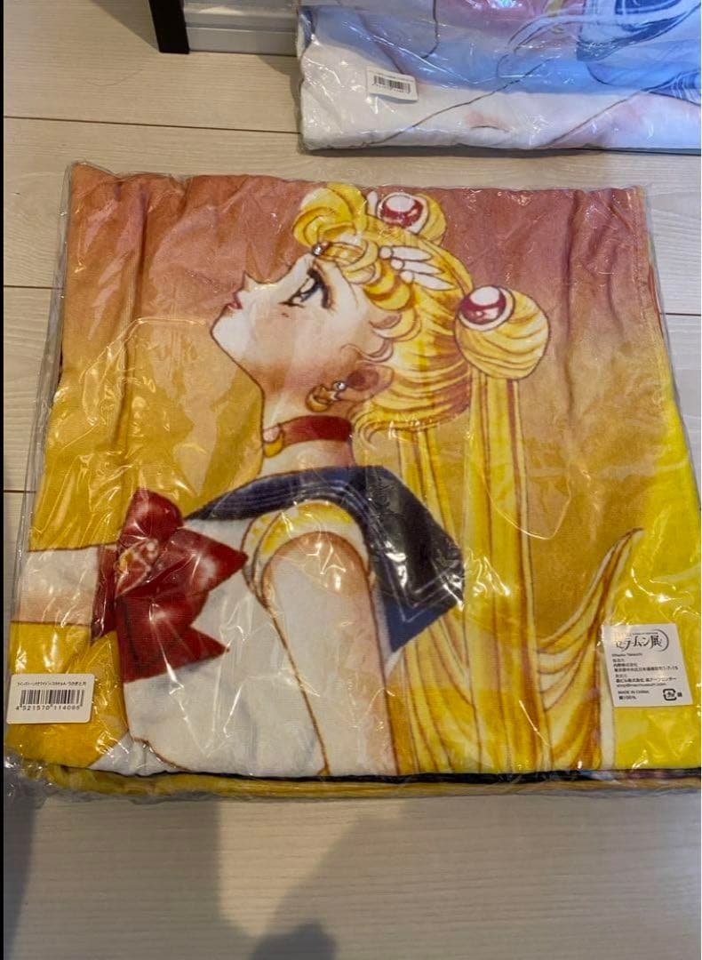 貴重な新品未開封3枚セット！セーラームーン展　ラインストーン付ワイドバスタオル