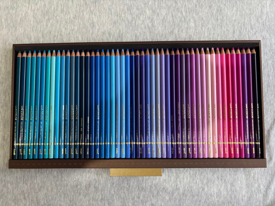三菱鉛筆　240色　限定色鉛筆　 uni COLOR 240