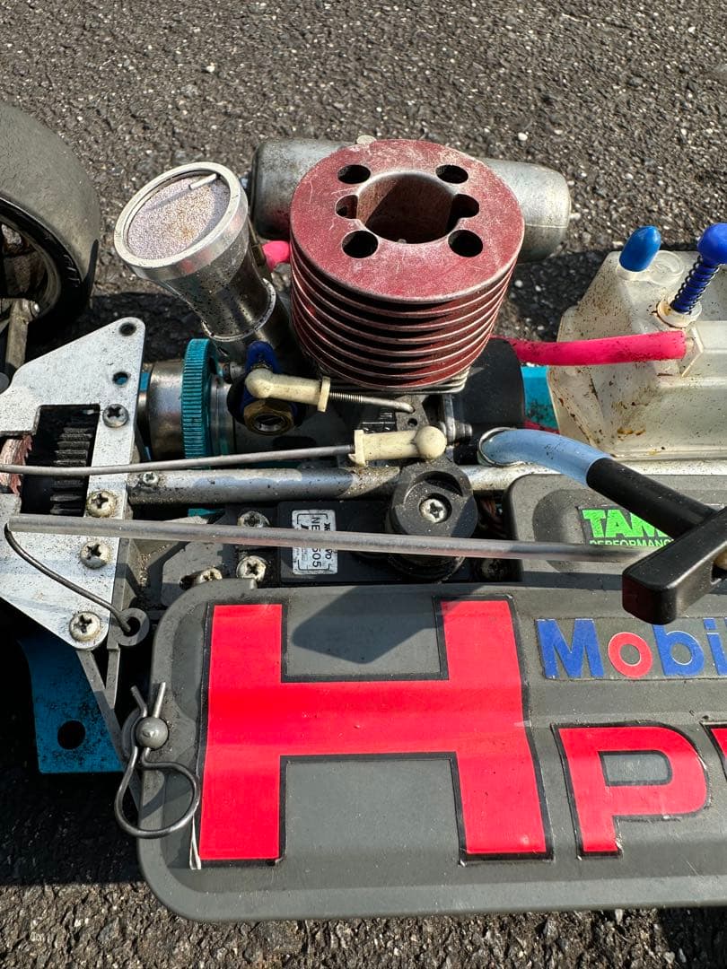 ガソリンエンジン RCカー　当時物　　写真の物全て