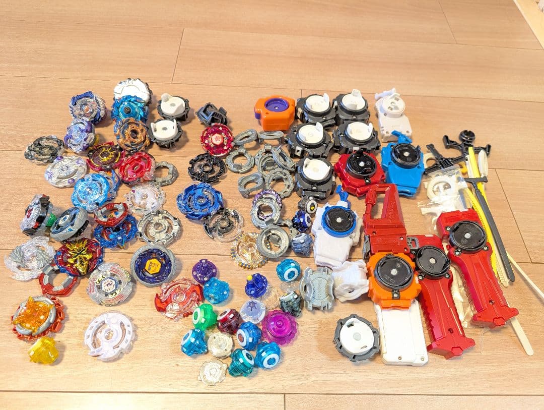 お値下げ中〜ベイブレード パーツセット 50個以上