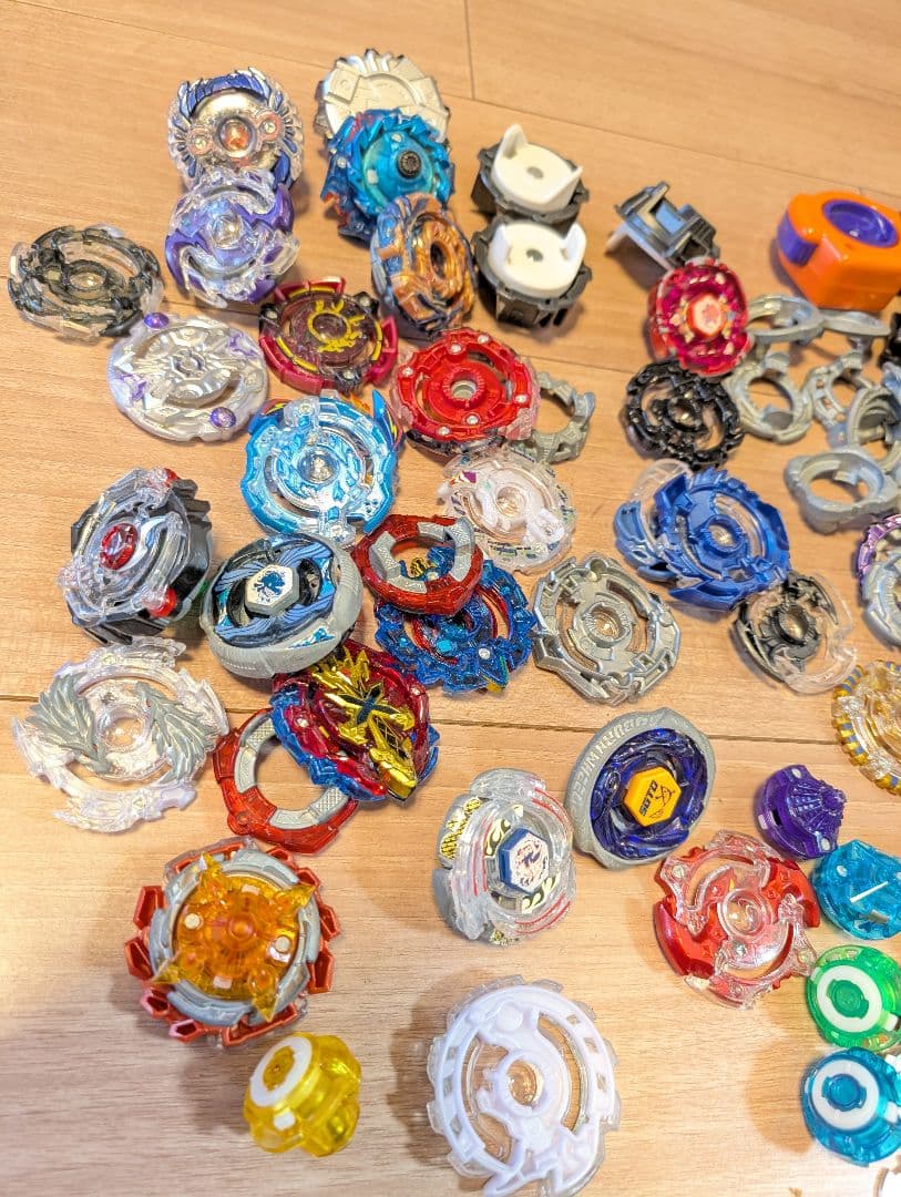 お値下げ中〜ベイブレード パーツセット 50個以上