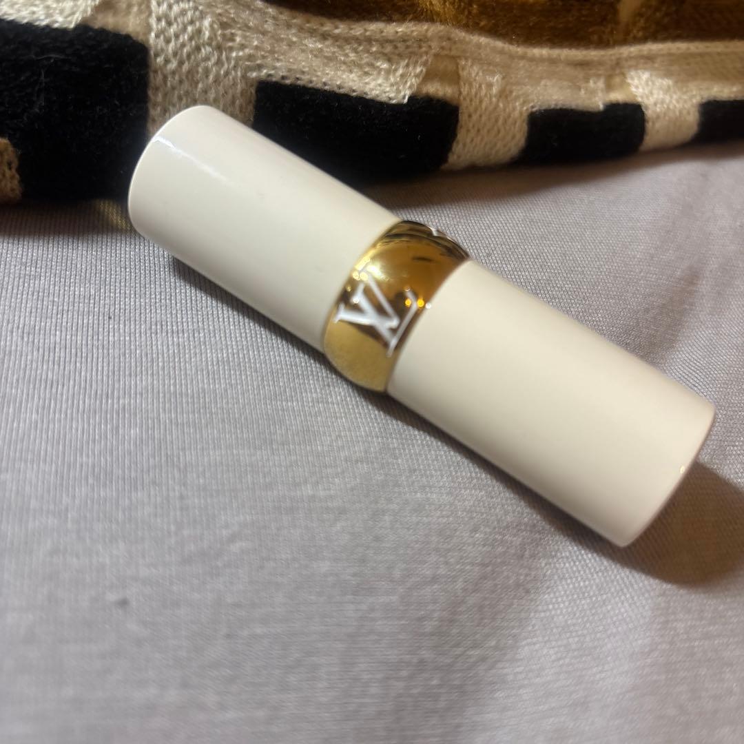 ルイヴィトン　リップバーム051 付属品全て有り　ラメ子様