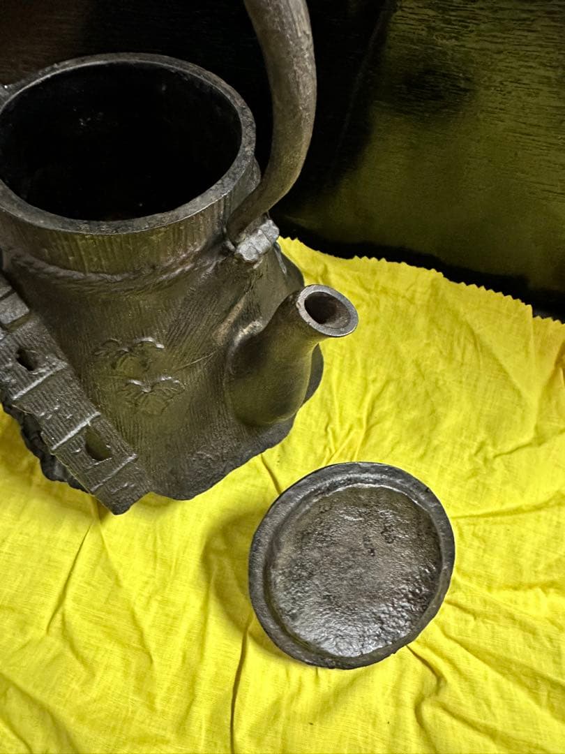 鉄瓶　鉄ピン　古美術　金属工芸