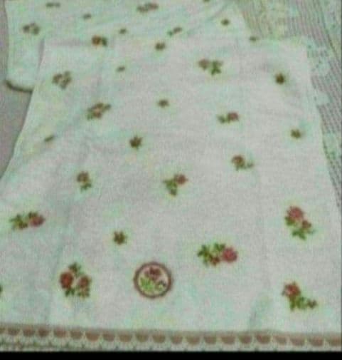 1761:ご成約予定品♥薔薇・イマン好き!　薔薇のフェイスタオル　新品・未使用