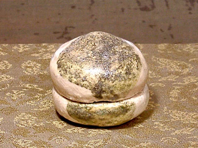 八事窯　後藤幸三 作　香合No2 無傷　箱合　保証。