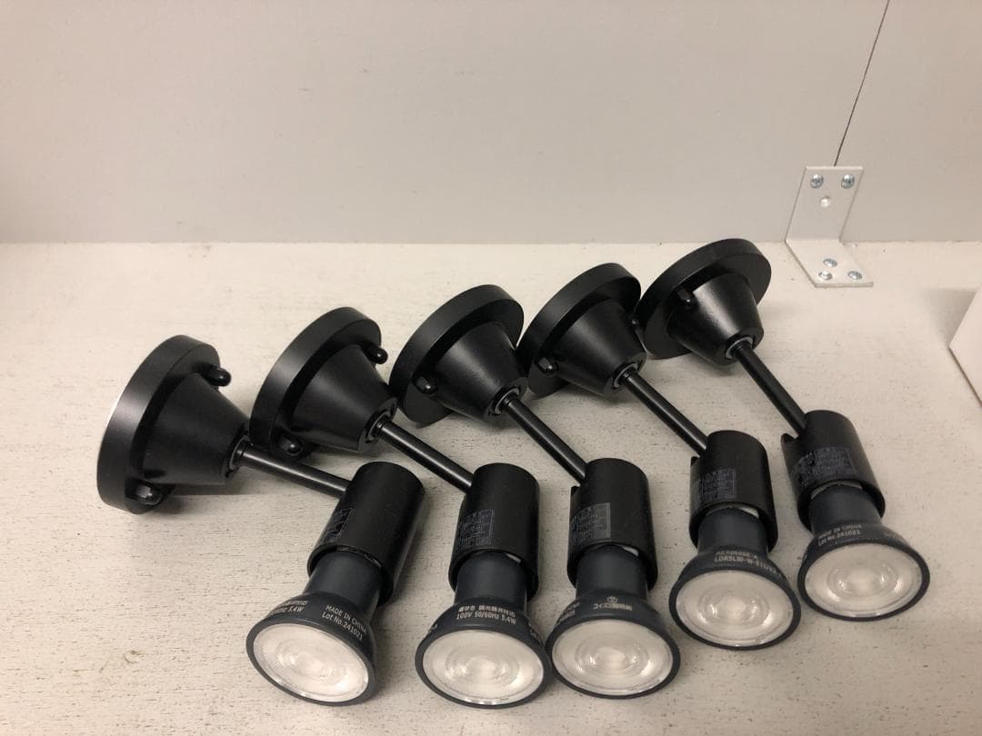 メル4個　コイズミ照明　LEDスポットライト　AS93438　中古美品　⑴