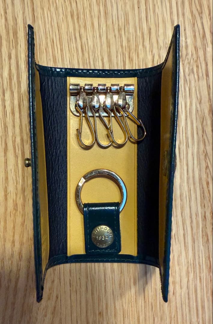 エッティンガー　レザーキーケース　グリーン