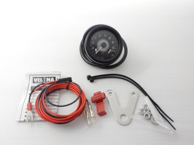 e001●デイトナVELONA48アナログ電圧計タイプＡボルトメーター（002）