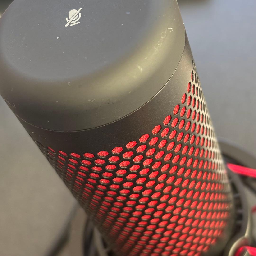 HYPERX QuadCastコンデンサーマイク 黒・赤