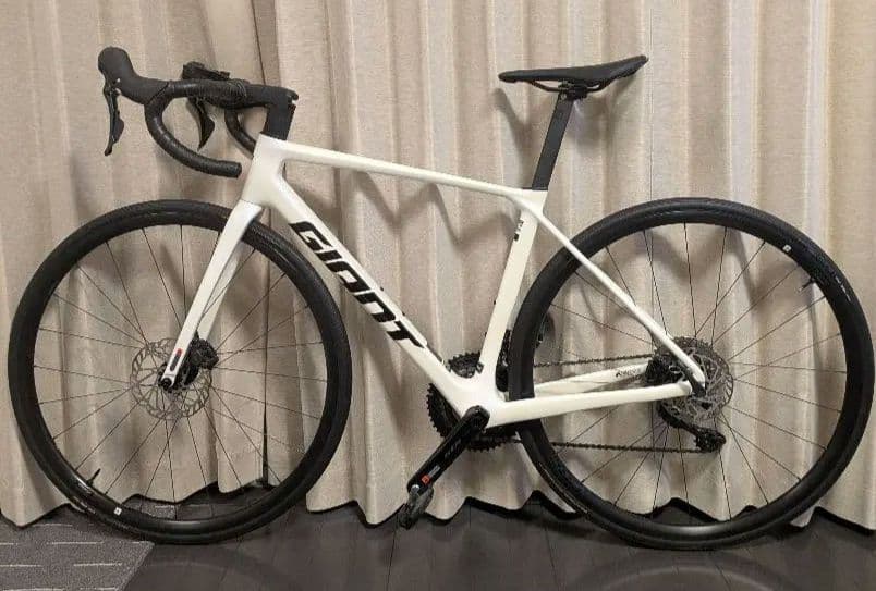ジャイアント GIANT TCR Advanced 2 KOM 2025モデル